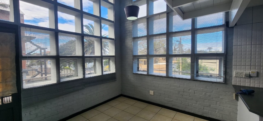 To Let 1 Bedroom Property for Rent in South End Eastern Cape